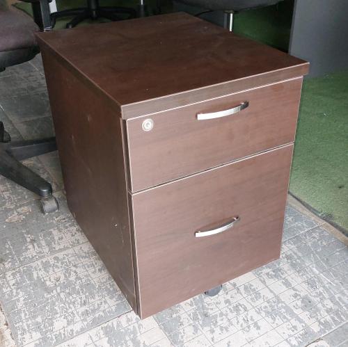 PEDESTAL GAVETERO ARTURITO WENGUE