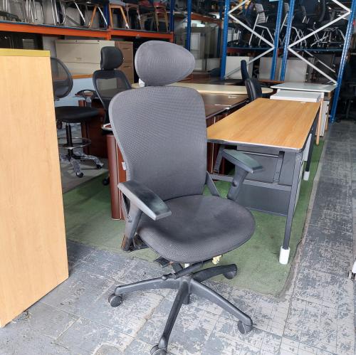 SILLA DE OFICINA NEGRA CABECERA USADA FIJA NO RECL