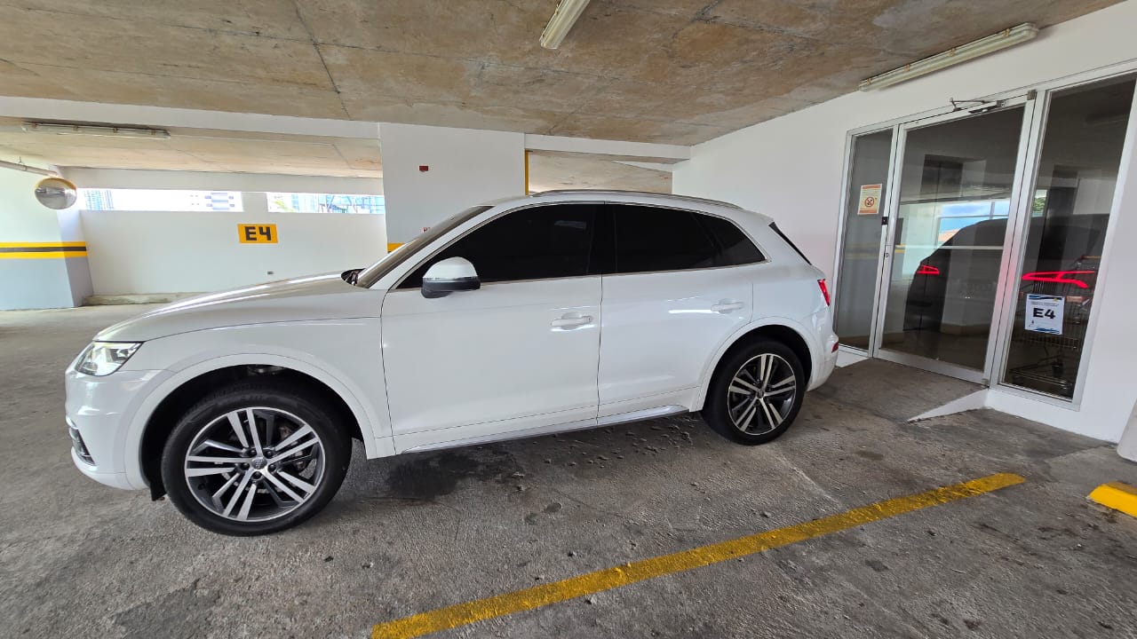 Vendo mi Audi Q5 2018 blanco, 2.0 TFSI quattro, co